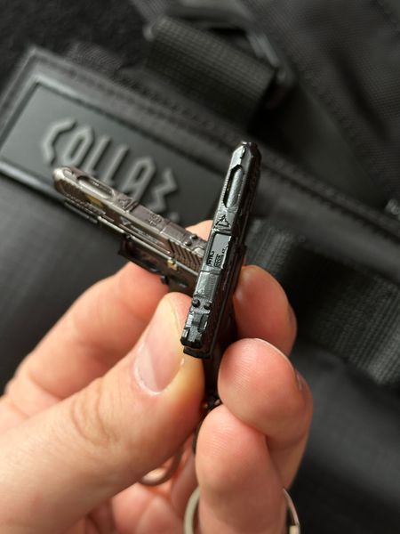 Металевий брелок-пістолет Glock 34 TTI Combat Master MINI, чорний BREL-112.1 фото