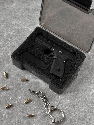 Glock 19 з імітацією вильоту гільз та кейсом BREL-115 фото